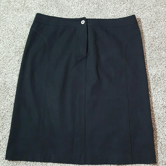 MaxMara Dresses & Skirts - Weekend Max Mara skirt black size 12